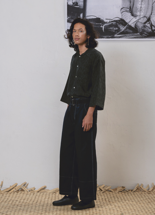 Garment-dyed Pleated Belted Pants with RESIST Lining